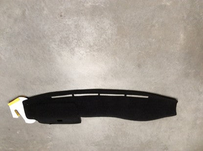 Dash Mat Black Suit Hilux 1998 - 2004 Without Air Bags - Lifetime Guarantee